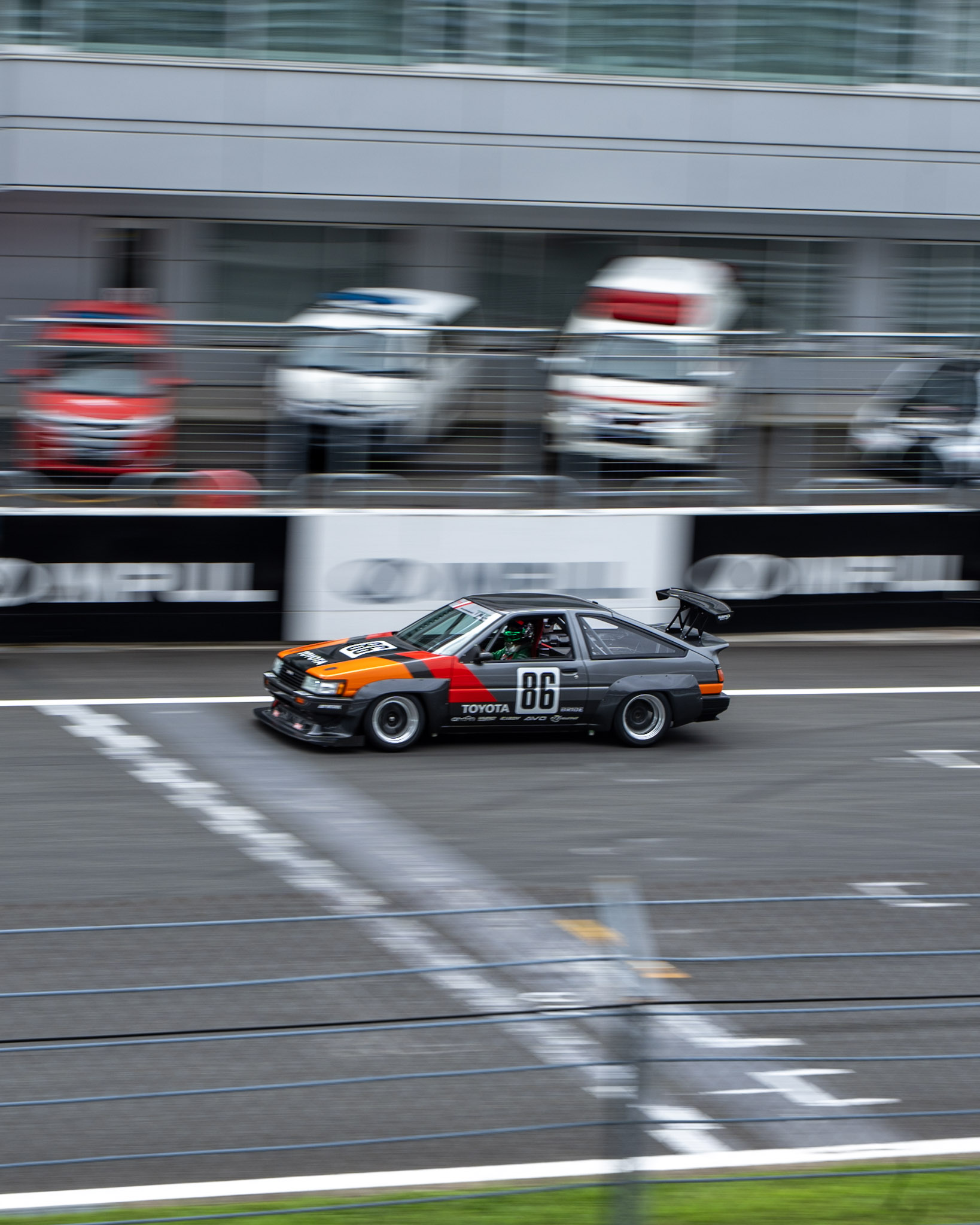 Toyota AE86 Trueno #86 panning shot on the front straight at Fuji Speedway